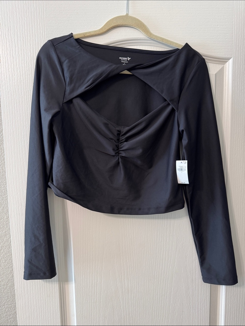 Old Navy LARGE NWT Black Long Sleeve Ruched Front Cutout Crop Active Top